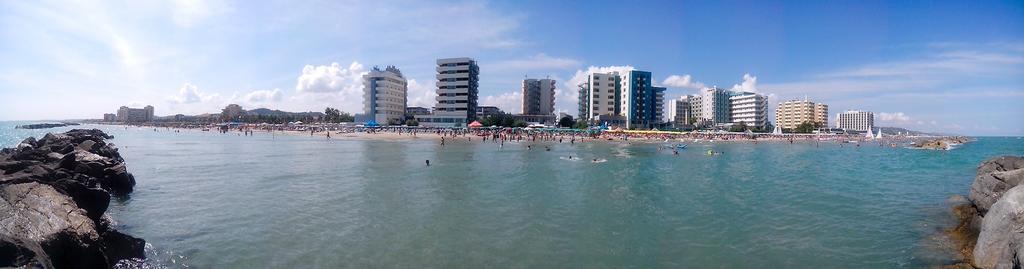 Montesilvano Marina Grand Hotel Adriatico מראה חיצוני תמונה