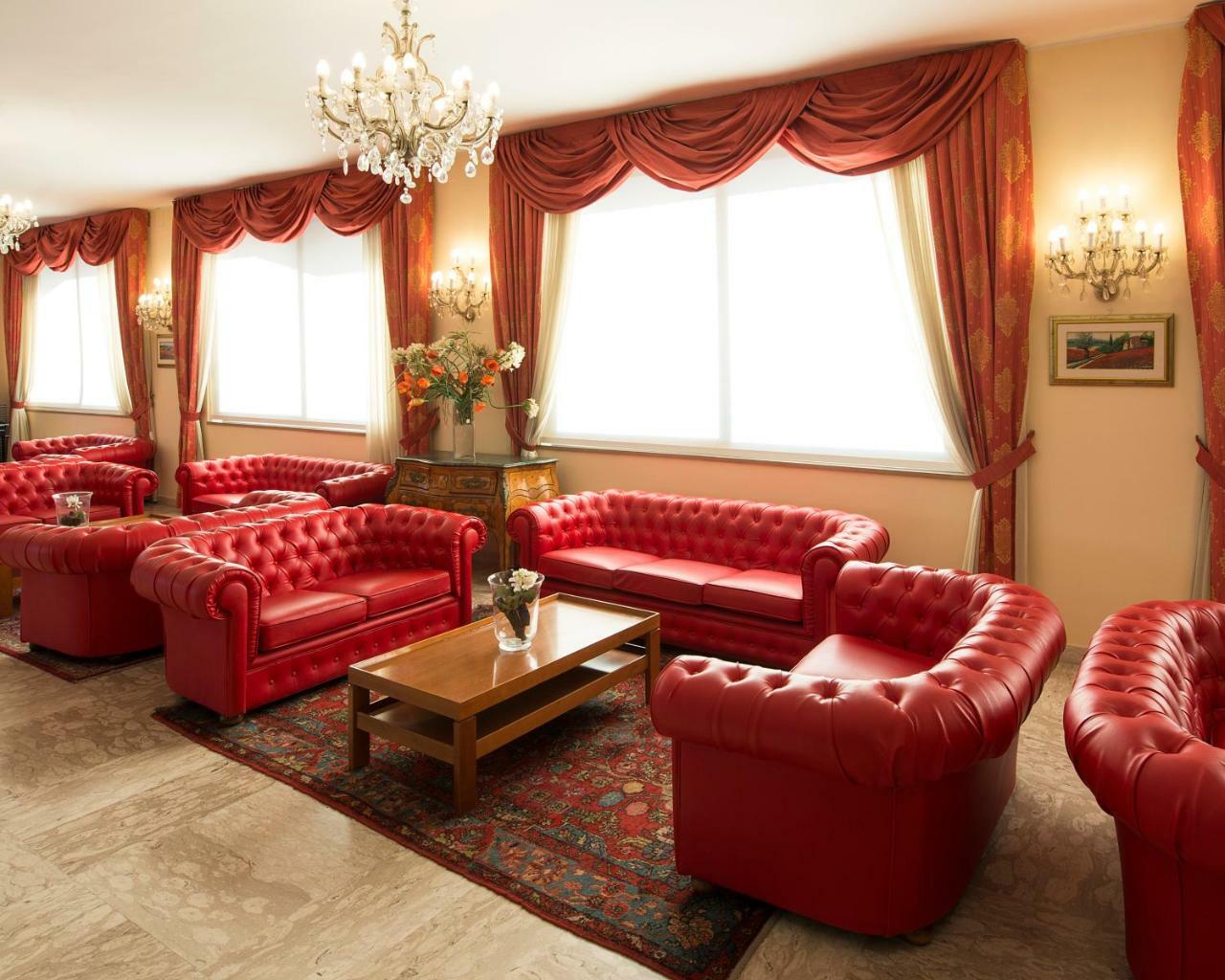 Montesilvano Marina Grand Hotel Adriatico מראה חיצוני תמונה