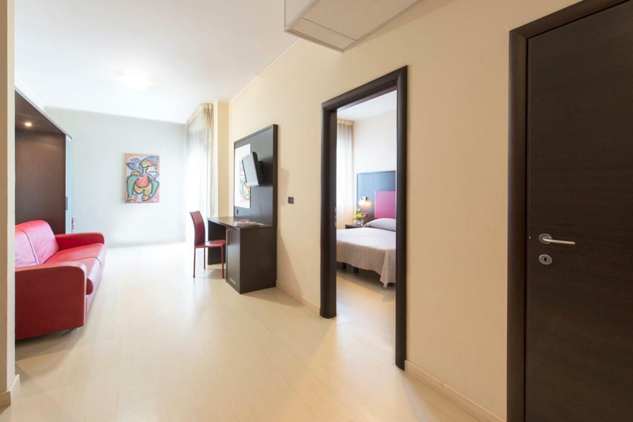 Montesilvano Marina Grand Hotel Adriatico מראה חיצוני תמונה